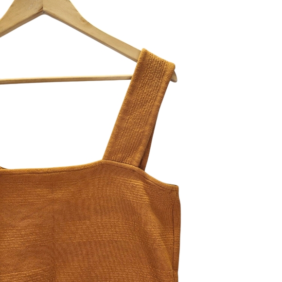 Daily Practice Square Neck Top (L) - Picture 7 of 8